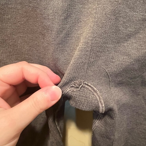 Lululemon capris - Picture 5 of 5
